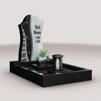 Zweiteiliges Denkmal, Ornamentik in Form einer Klavier-Tastatur