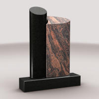 Runde und ovale Stele ineinander geschoben in Indian Black und Aruba