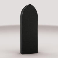 Stele mit gotischem Bogen in Indian Black poliert